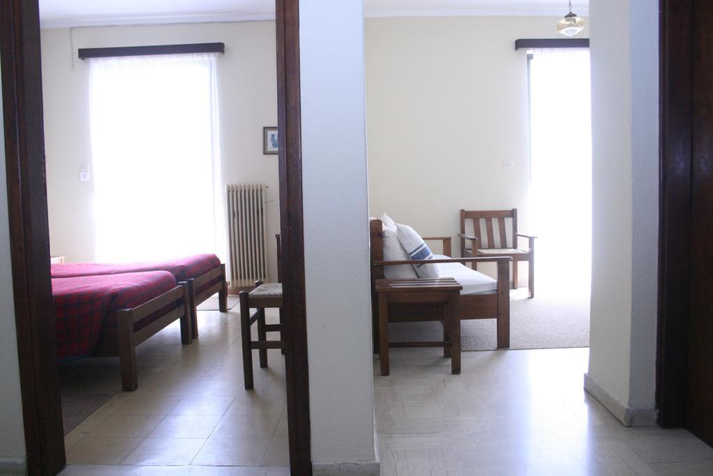 Aparthotel Iliahtides Amarynthos Quarto foto