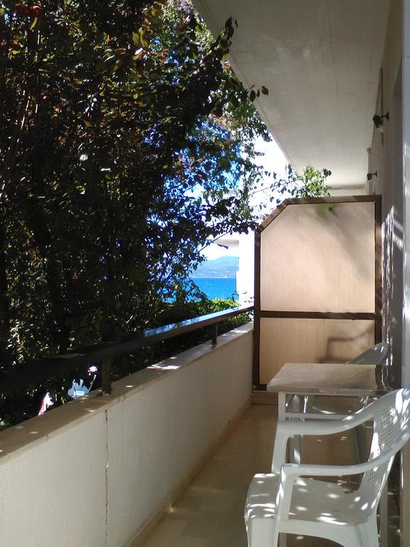 Aparthotel Iliahtides Amarynthos Exterior foto