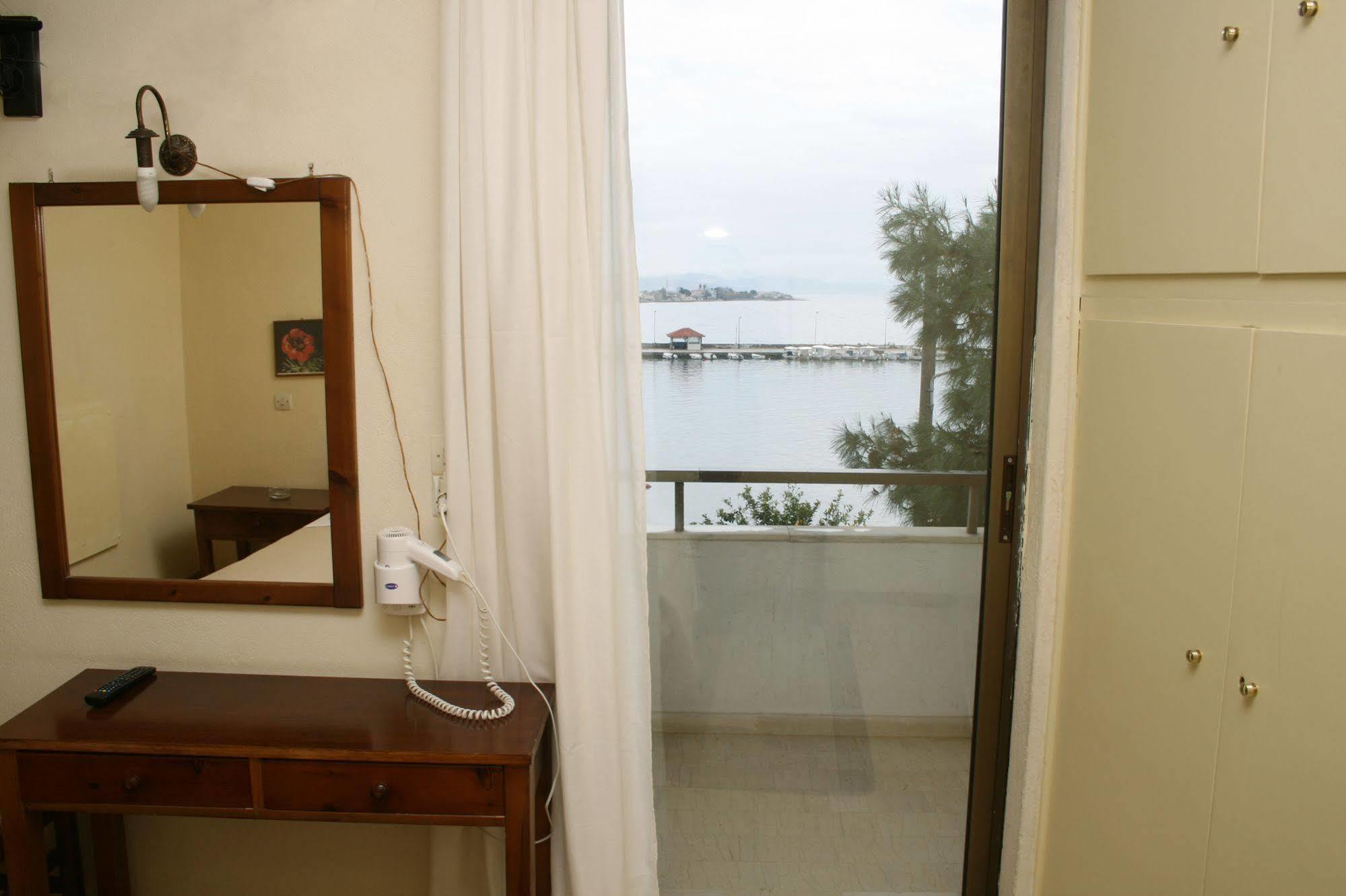 Aparthotel Iliahtides Amarynthos Exterior foto